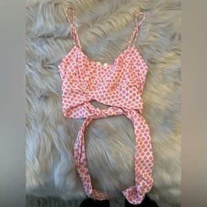 Isabelle’s cabinet crop top